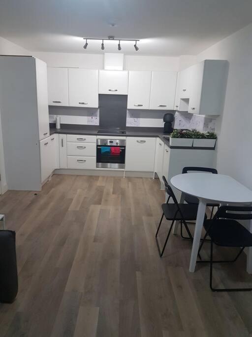 Cosy 2 Bedroom In Appartamento *