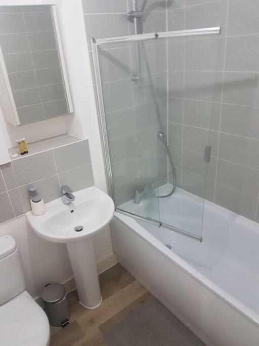 Apartment Cosy 2 Bedroom In *